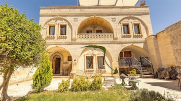 Deluxe Studio, No View,Ground Floor | Premium bedding, Select Comfort beds, individually decorated, desk