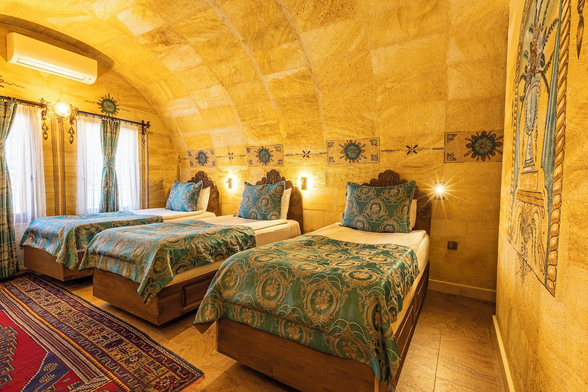 1 bedroom, premium bedding, Select Comfort beds, individually decorated