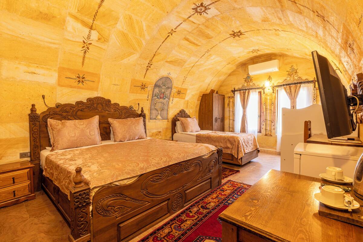 1 bedroom, premium bedding, Select Comfort beds, individually decorated