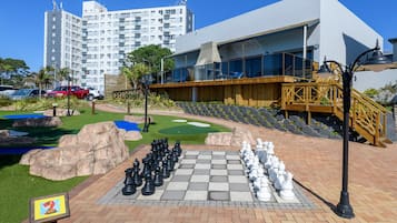 Zona de juegos infantil al aire libre
