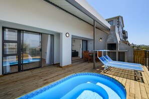 Three Bedroom Luxury Apartment with Splash Pool | Terrasse/patio