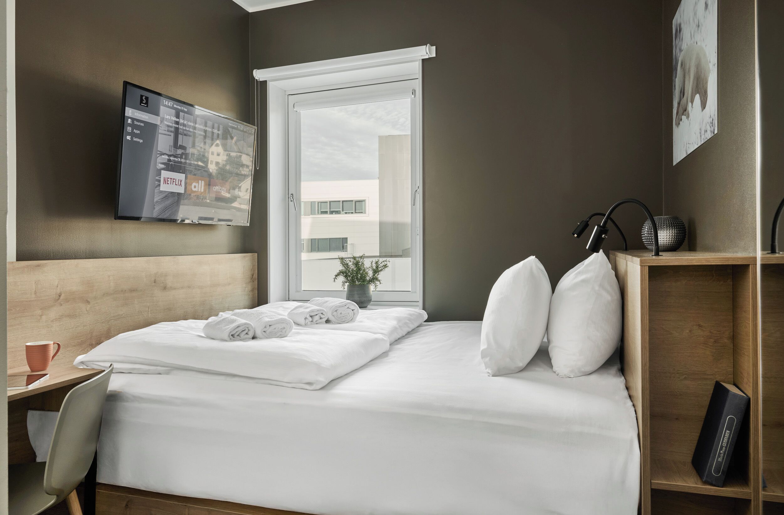 Double Room | Desk, soundproofing, WiFi (free), bed sheets