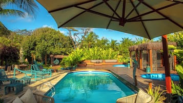 3 outdoor pools, pool umbrellas, pool loungers