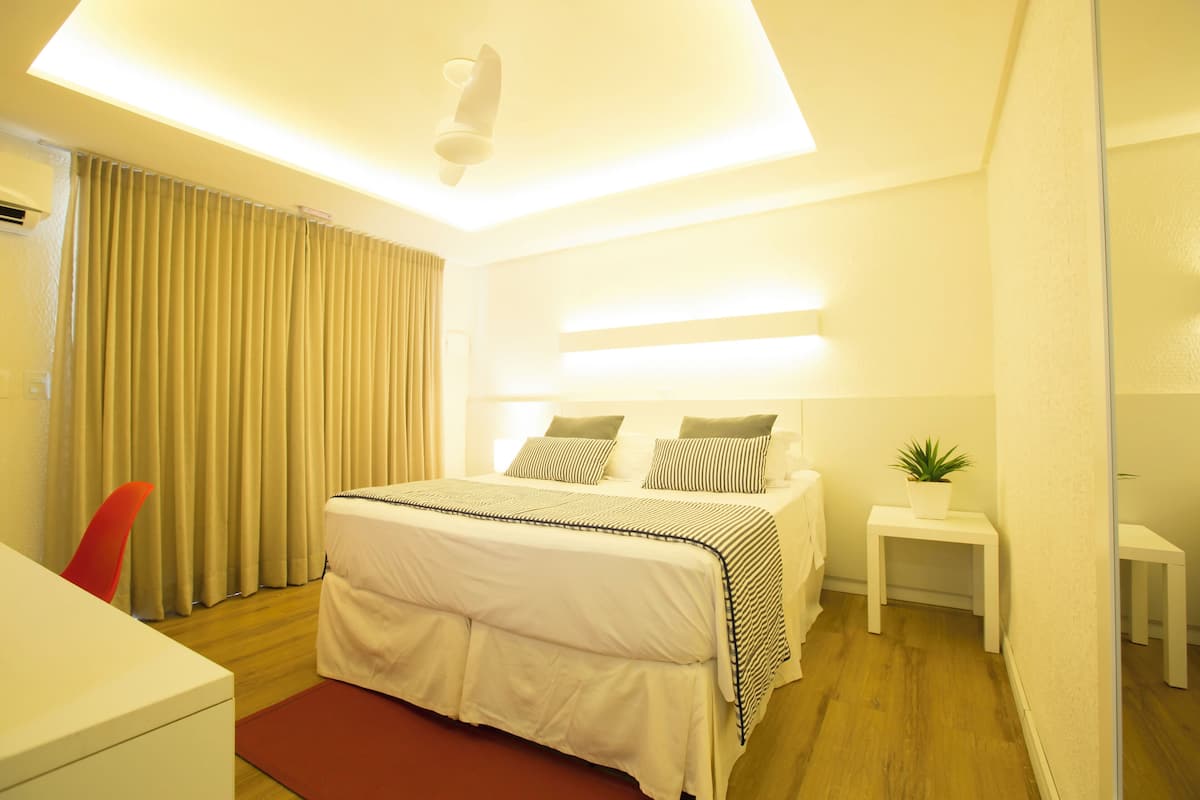 Villa | Luxe beddengoed, een minibar, een kluis op de kamer