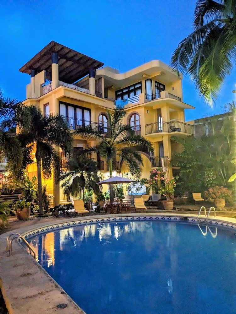 Photo of Suites La Hacienda