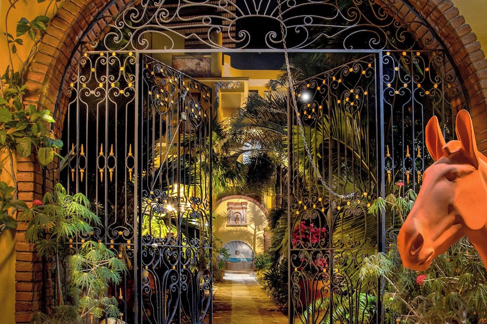 Hotel Suites La Hacienda