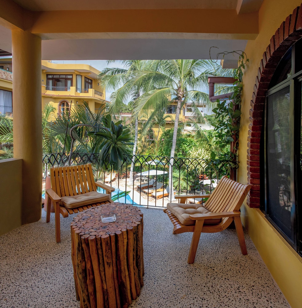 Suites La Hacienda by null