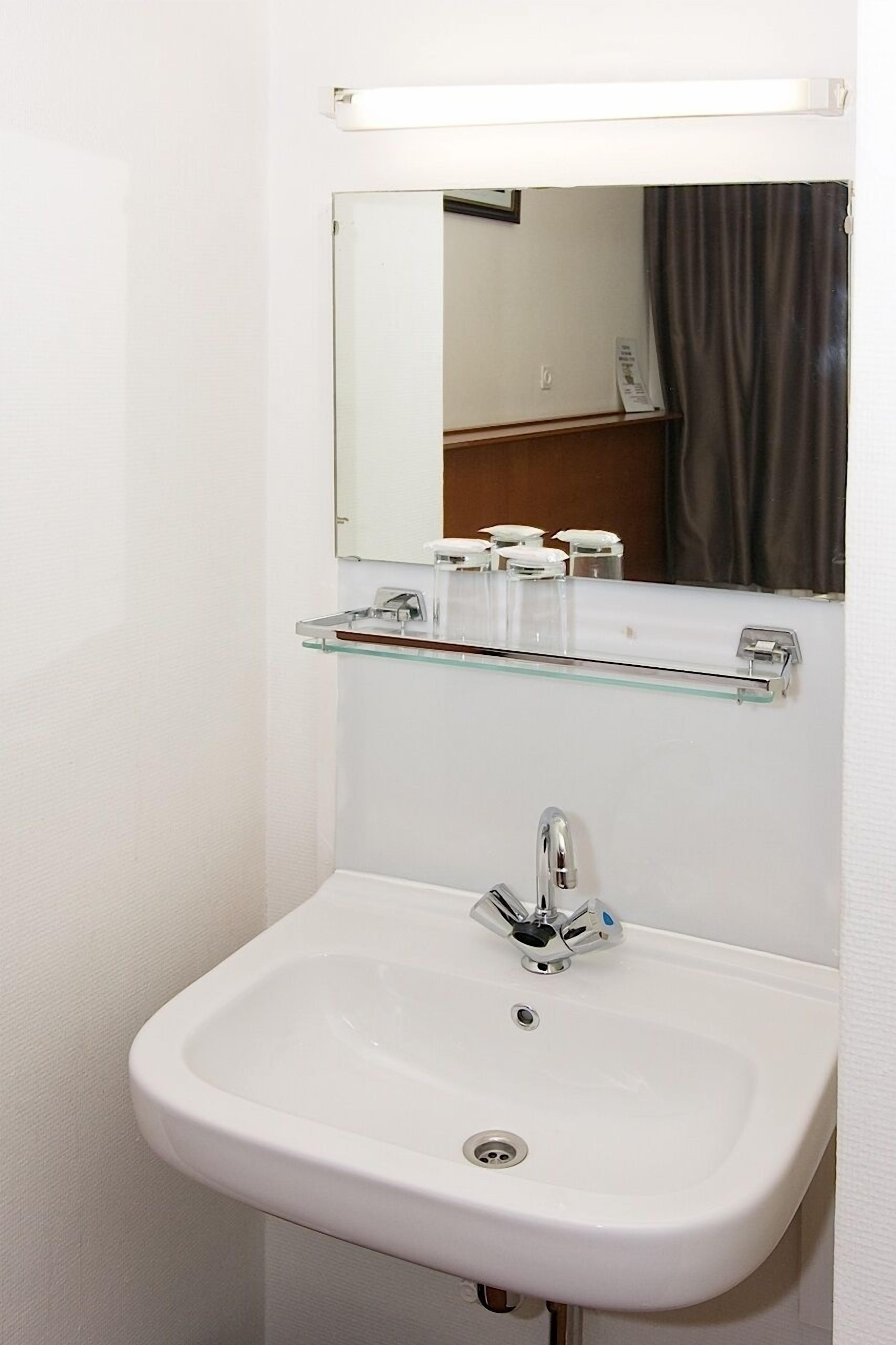 Photo - Hotel Café Restaurant Abina