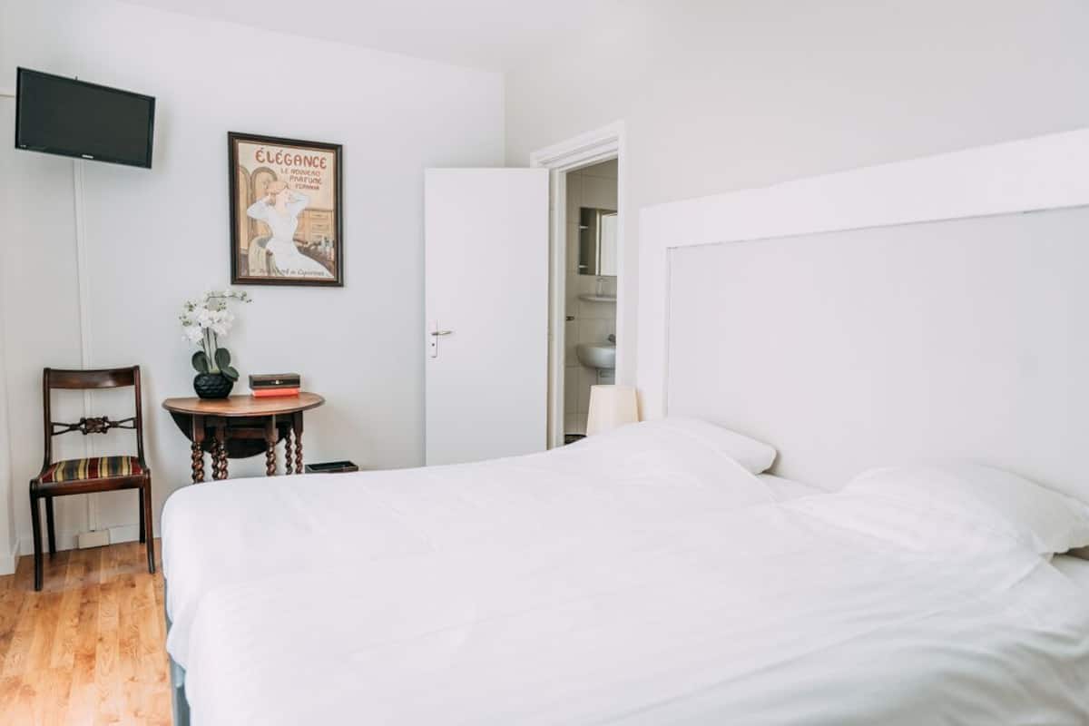 Comfort Double Room | Bed sheets
