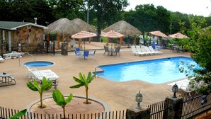 Seasonal outdoor pool, open 10 AM to 8:00 PM, cabanas (surcharge) - Lake Texoma Lodge and Resort (Mead)