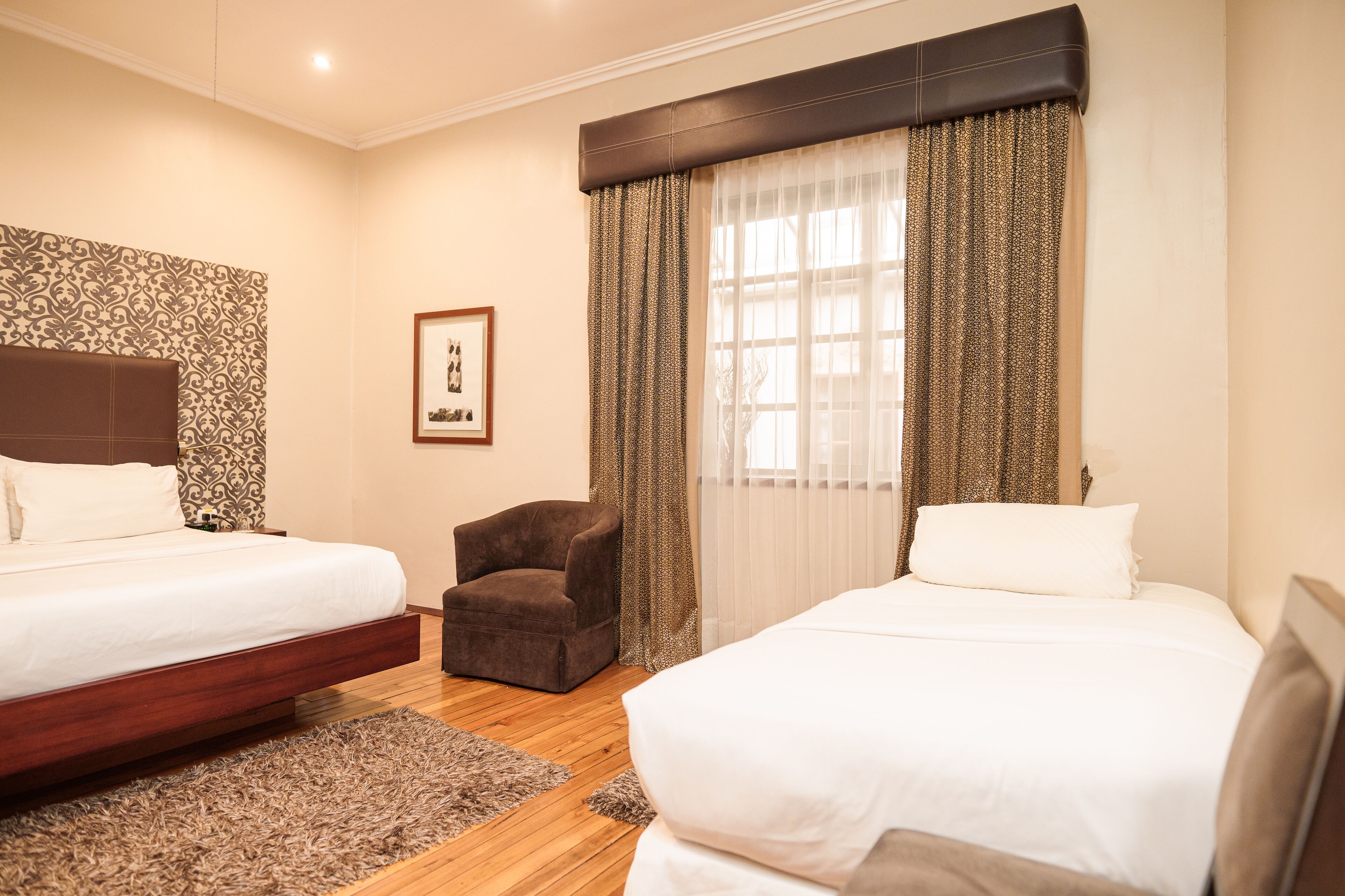 studio suite | 1 bedroom, in-room safe, free wifi, bed sheets