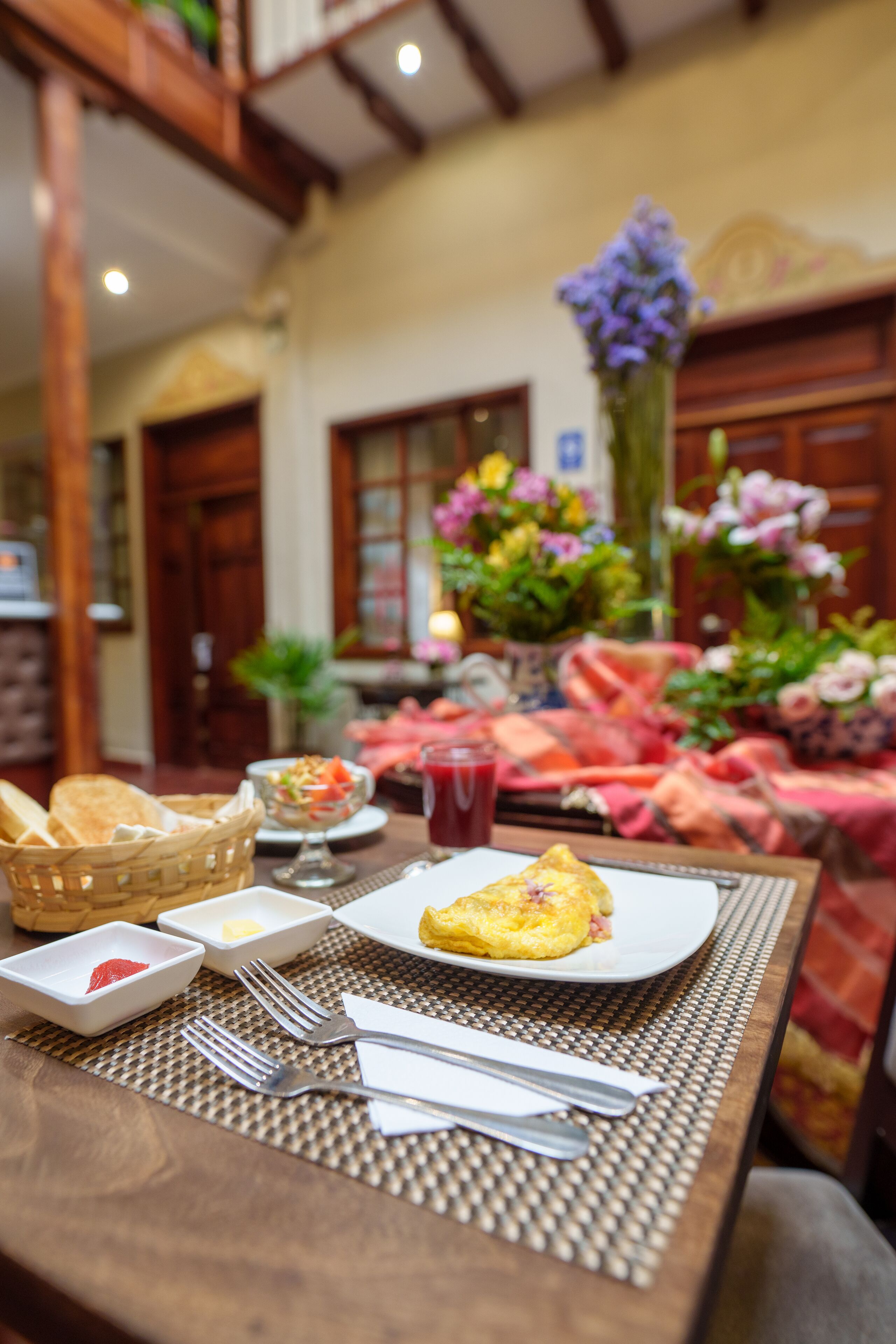 free daily english breakfast