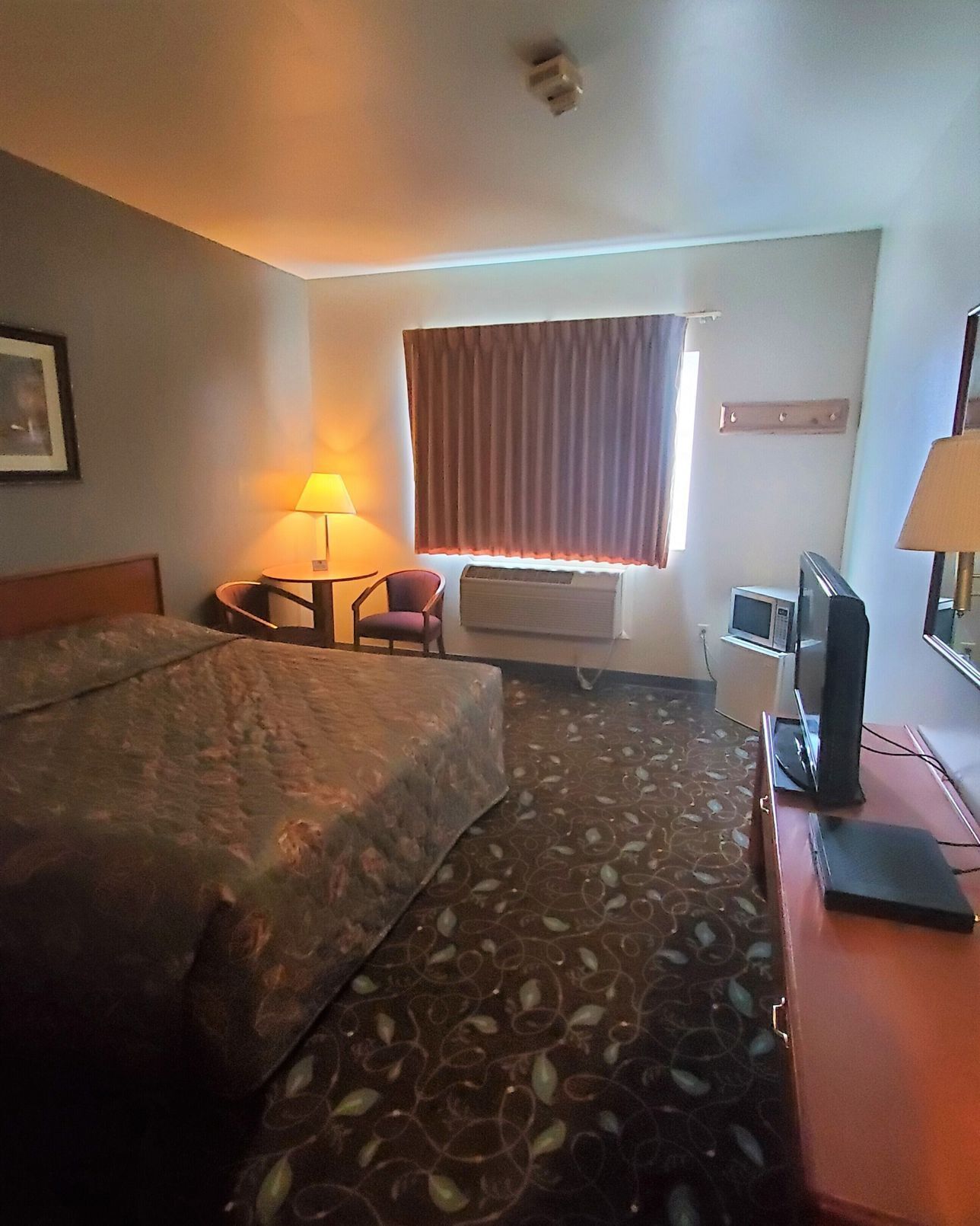 Chambres insonorisées, fer et planche à repasser, Wi-Fi gratuit