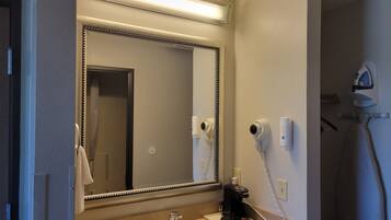 Standard Room, 2 Queen Beds, Non Smoking | Bathroom