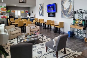 Lobby - Quality Inn & Suites Pinedale (Pinedale)
