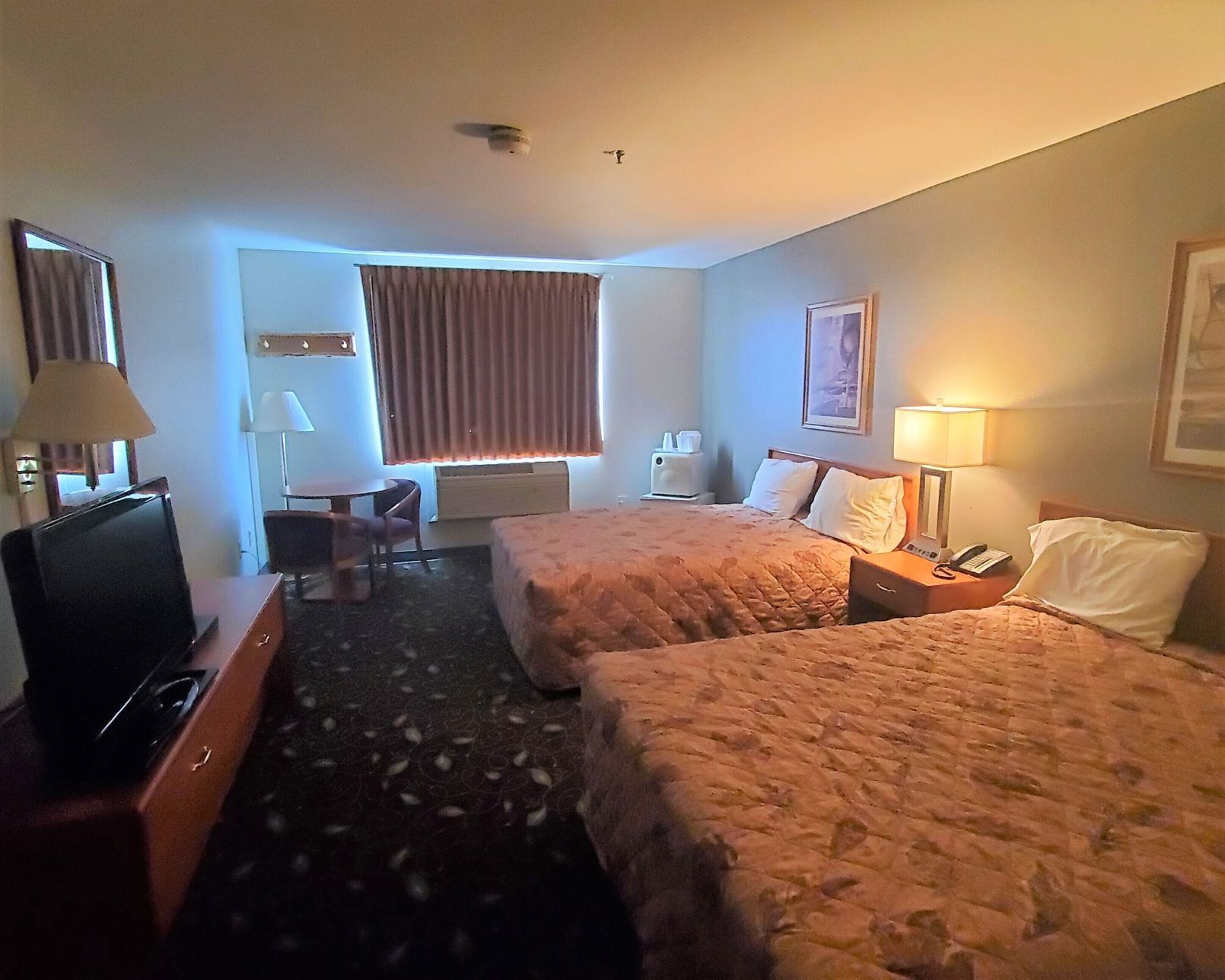 Chambres insonorisées, fer et planche à repasser, Wi-Fi gratuit