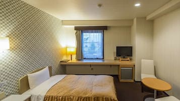 Individually decorated, desk, iron/ironing board, free WiFi