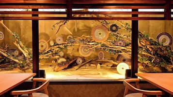 2 Restaurants, Frühstück, Mittagessen, Abendessen, japanische Küche