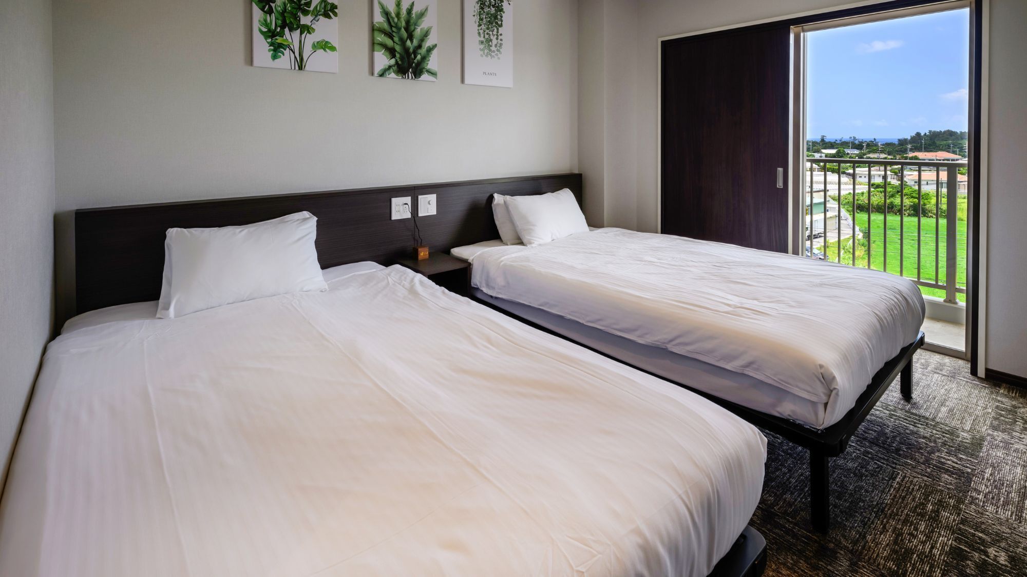 Blackout drapes, WiFi (free), bed sheets