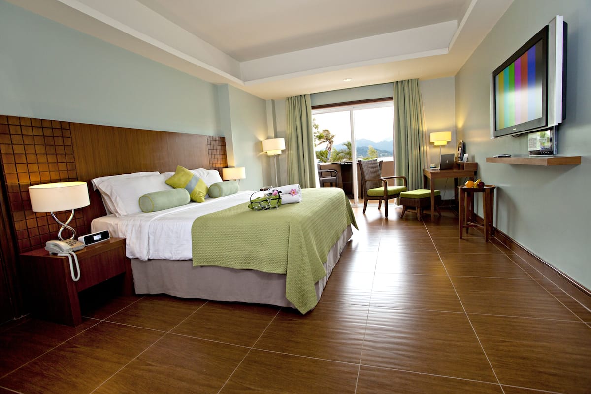 aqua terrace  | minibar, in-room safe, desk, laptop workspace