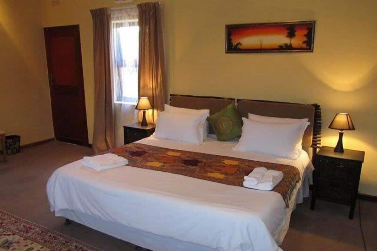 Desk, blackout drapes, WiFi (free), individually decorated