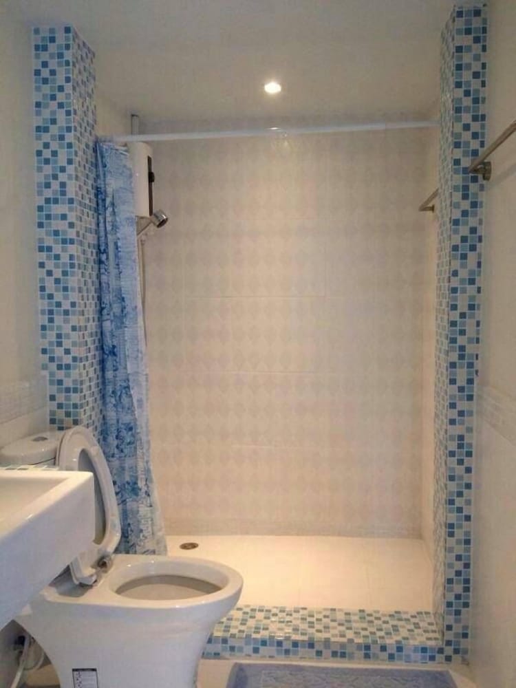 Cha_Inn @ Cha Am by null