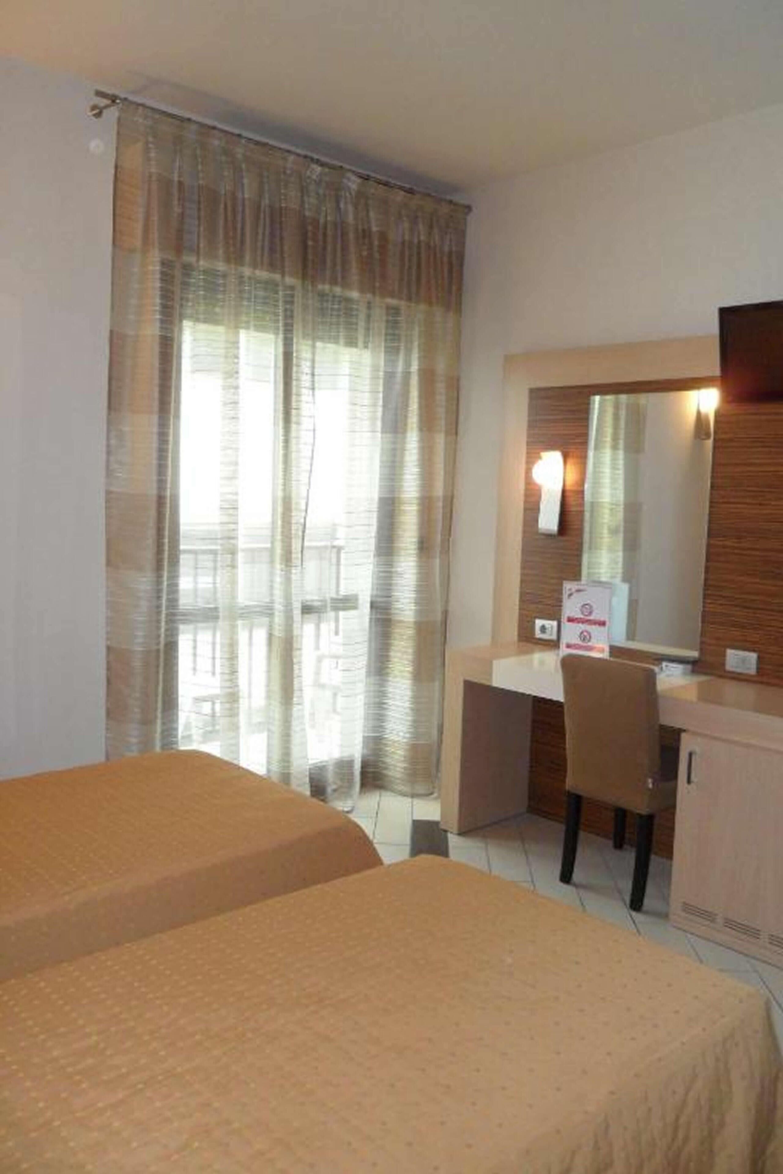 in-room safe, desk, free wifi, bed sheets