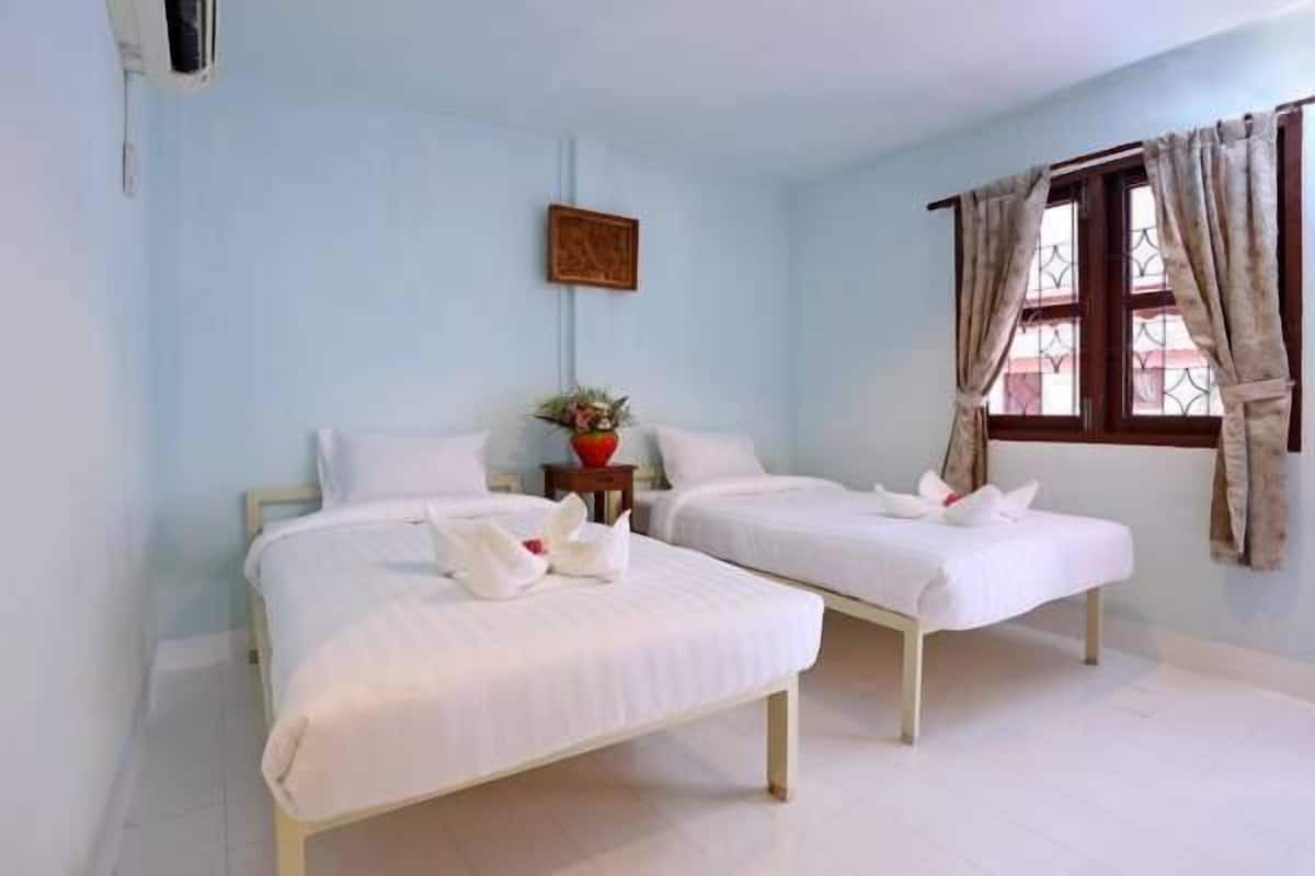 Departamento estándar, 2 camas individuales, para no fumadores | Minibar, escritorio, camas extra y wifi gratis