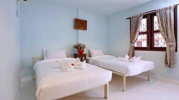 Standard-Apartment, 2 Einzelbetten, Nichtraucher | Minibar, Schreibtisch, Zustellbetten, kostenloses WLAN