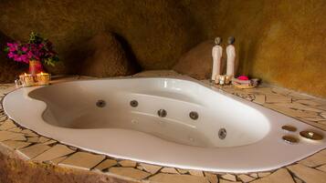 Private spa tub