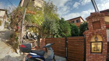 Entrada de la propiedad