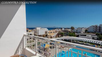 Superior Room, Pool View (Plus+) | Desk, blackout drapes, soundproofing, rollaway beds