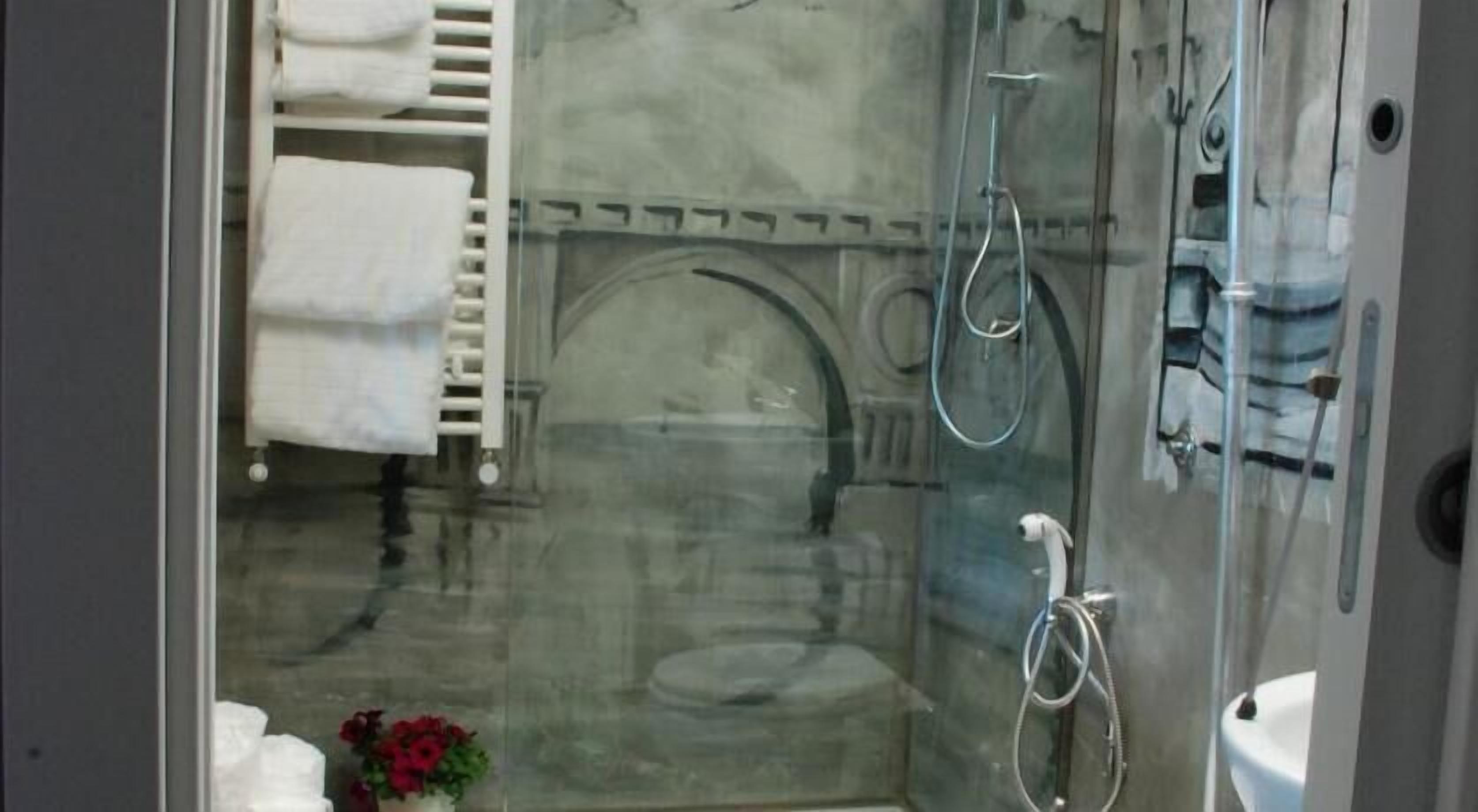 Bathroom shower