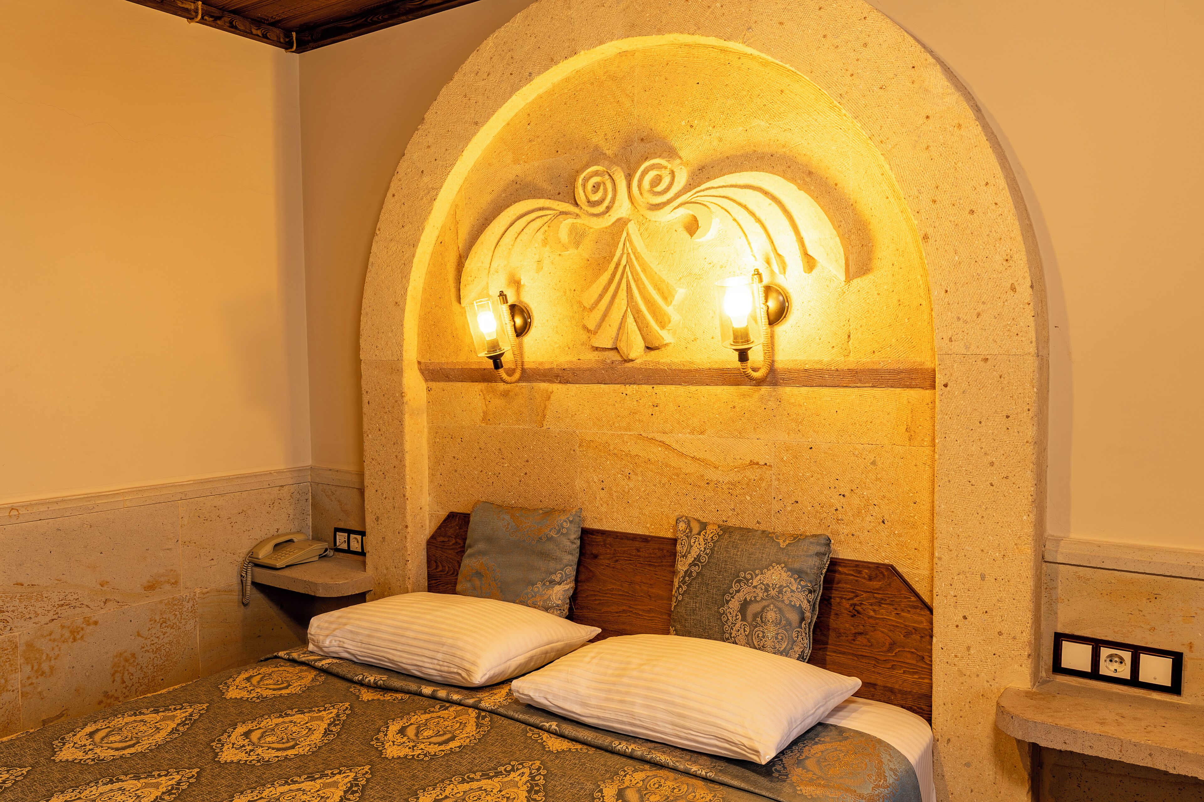 Standard Double or Twin Room | Minibar, in-room safe, free WiFi