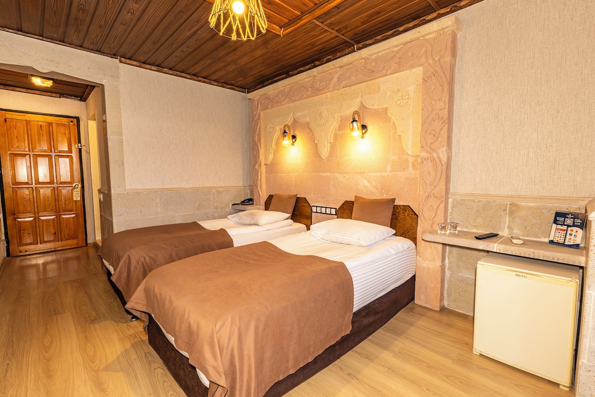 Minibar, in-room safe, free WiFi