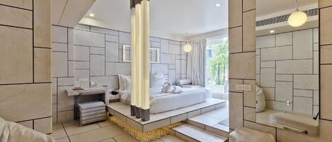 Zimmer (Platinum) | Hochwertige Bettwaren, Daunenbettdecken, Zimmersafe