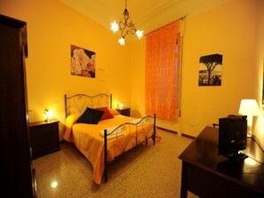 In-room safe, individually decorated, individually furnished, desk