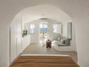 Honeymoon Suite, Hot Tub, Sea View (Petite Honeymoon Suite) | Premium bedding, free minibar items, in-room safe - Art Maisons Aspaki Exclusive Suites (Santorini)
