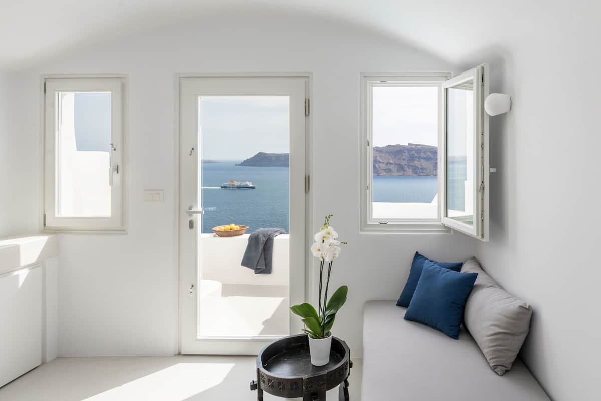 Honeymoon Suite, Hot Tub, Sea View (Petite Honeymoon Suite)