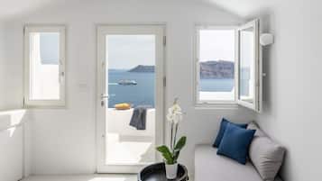 蜜月套房, 熱水浴缸, 海景 (Petite Honeymoon Suite) | 1 間睡房、高級寢具、迷你吧贈品、房內夾萬