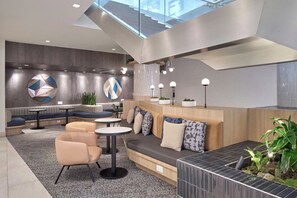 Lobby - Element by Marriott Vancouver Metrotown (Burnaby)