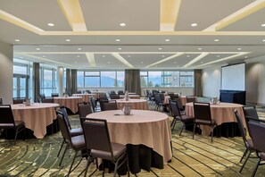 Meeting facility - Element by Marriott Vancouver Metrotown (Burnaby)