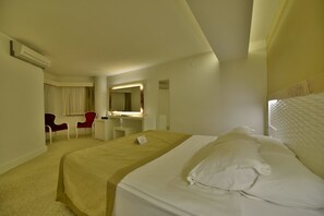 Minibar, in-room safe, free WiFi, bed sheets - Avrasya Hotel (Avanos)