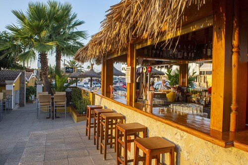 Hostal Sa Paissa - Adults Only