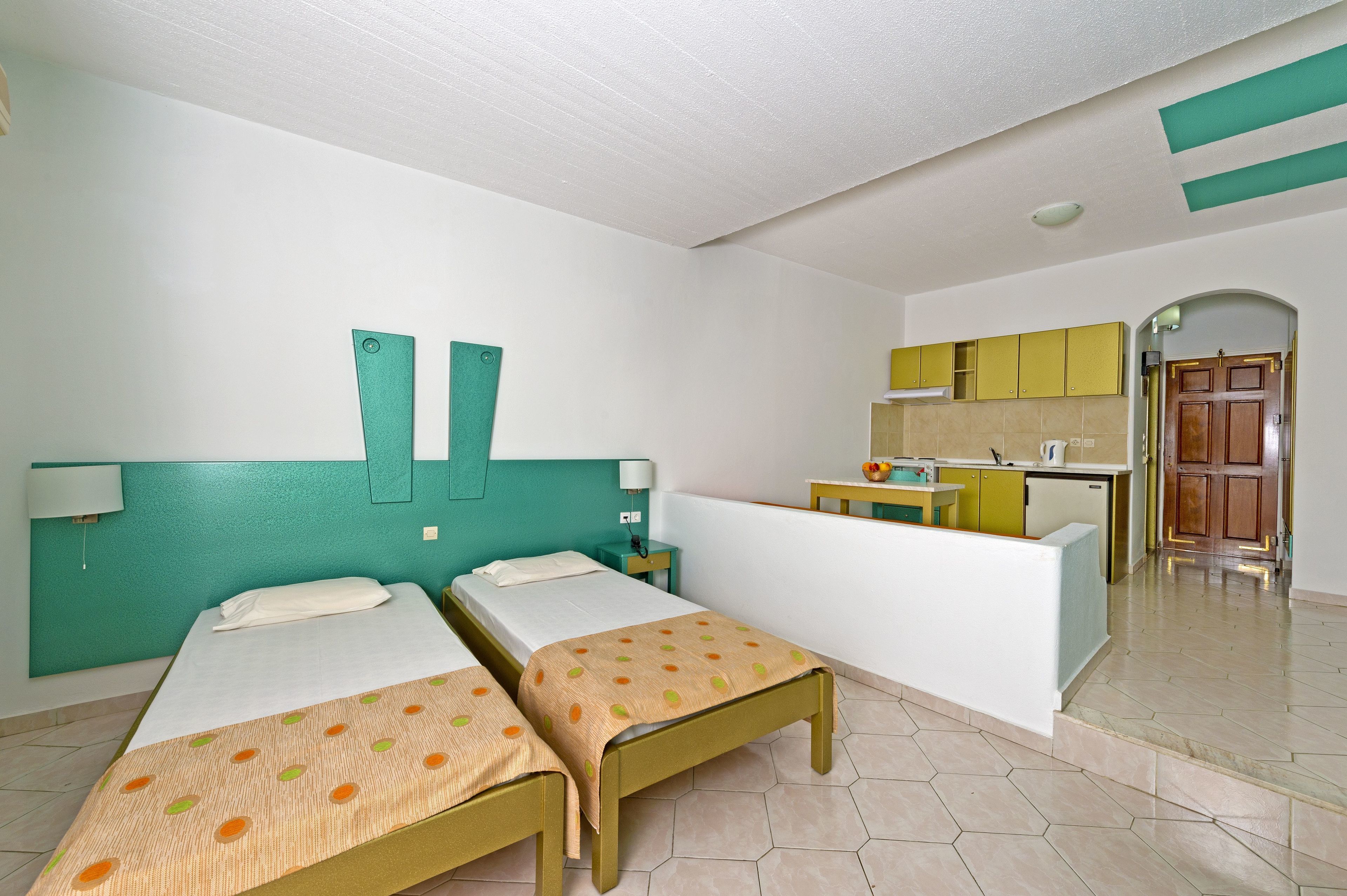Studio | In-room safe, desk, soundproofing, free cribs/infant beds