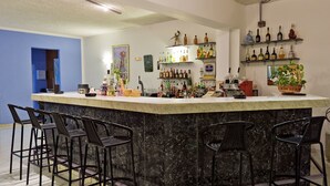 住宿內酒吧