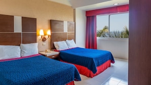 Standard Double Room - Hotel Baluartes (Campeche)
