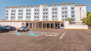 Front of property - Hotel Baluartes (Campeche)