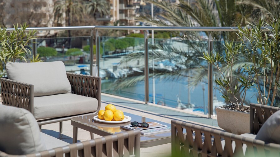Portodrach Aparthotel & Suites