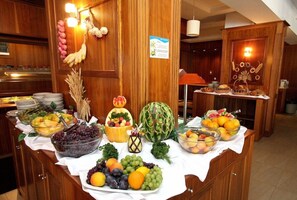 Dining - Izola Paradise Hotel (Sunny Beach)